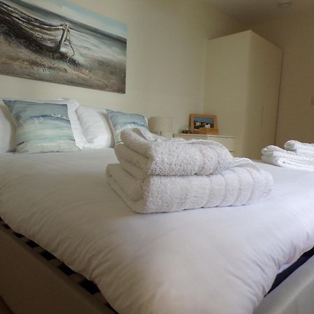 3Thedome - Luxury Ground Floor Apartment Opposite The Beach, Barton On Sea Dış mekan fotoğraf