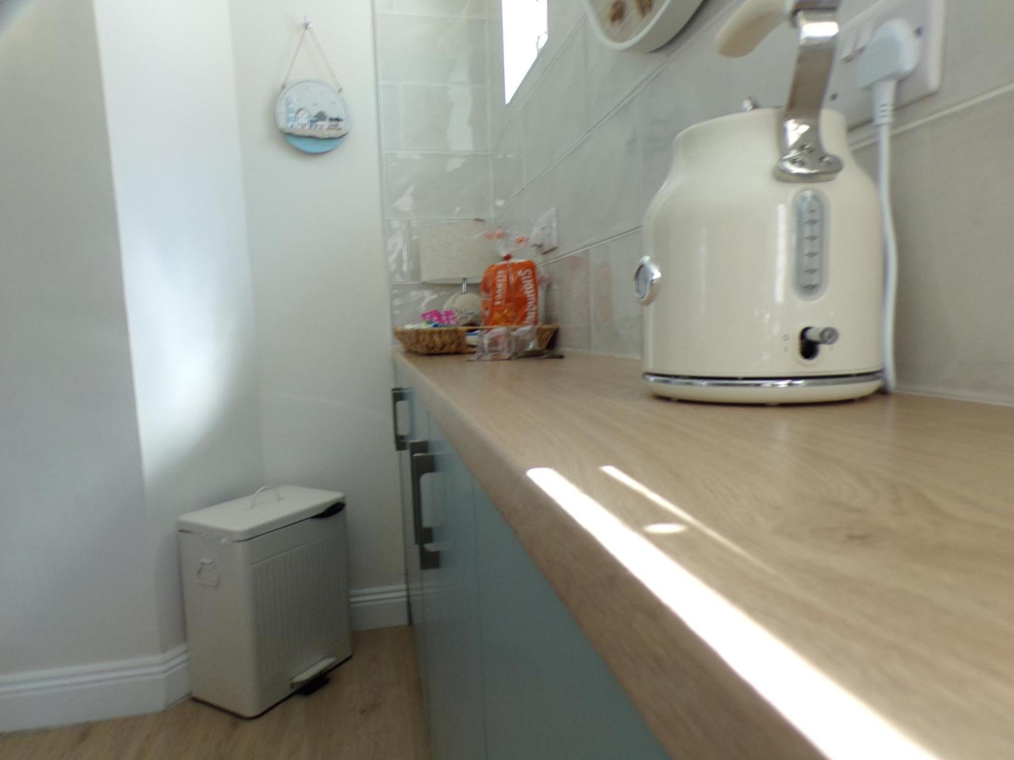 3Thedome - Luxury Ground Floor Apartment Opposite The Beach, Barton On Sea Dış mekan fotoğraf