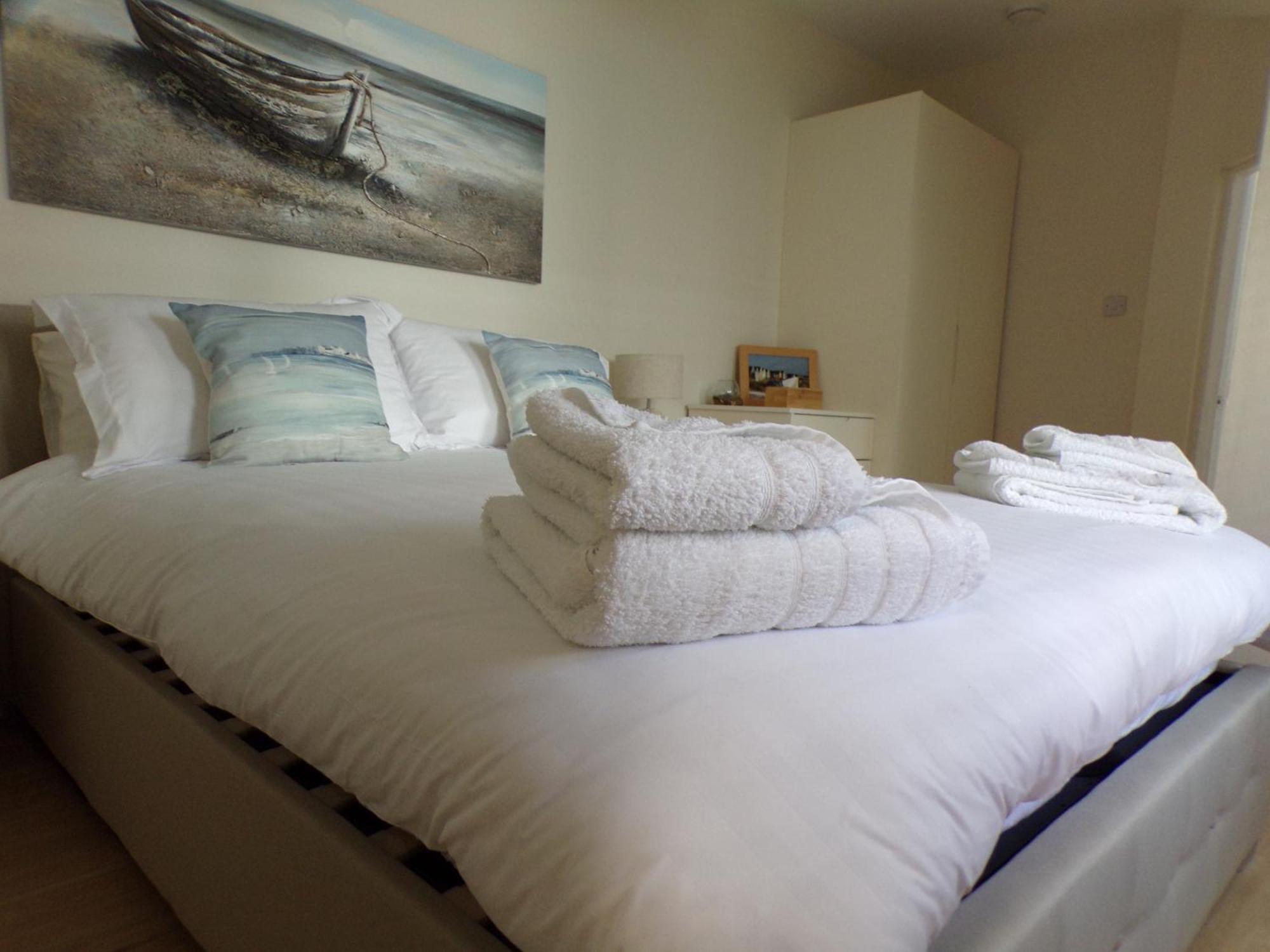 3Thedome - Luxury Ground Floor Apartment Opposite The Beach, Barton On Sea Dış mekan fotoğraf