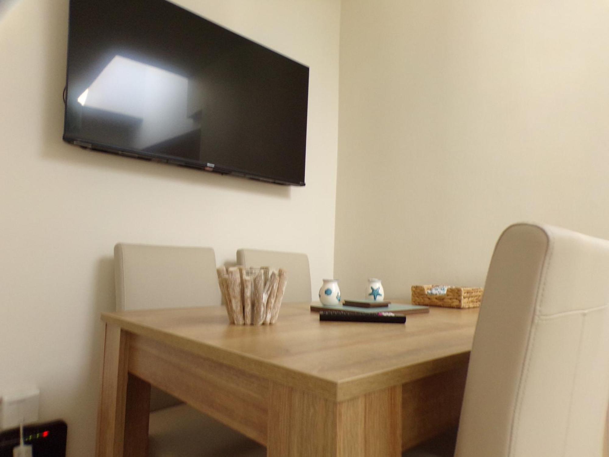 3Thedome - Luxury Ground Floor Apartment Opposite The Beach, Barton On Sea Dış mekan fotoğraf